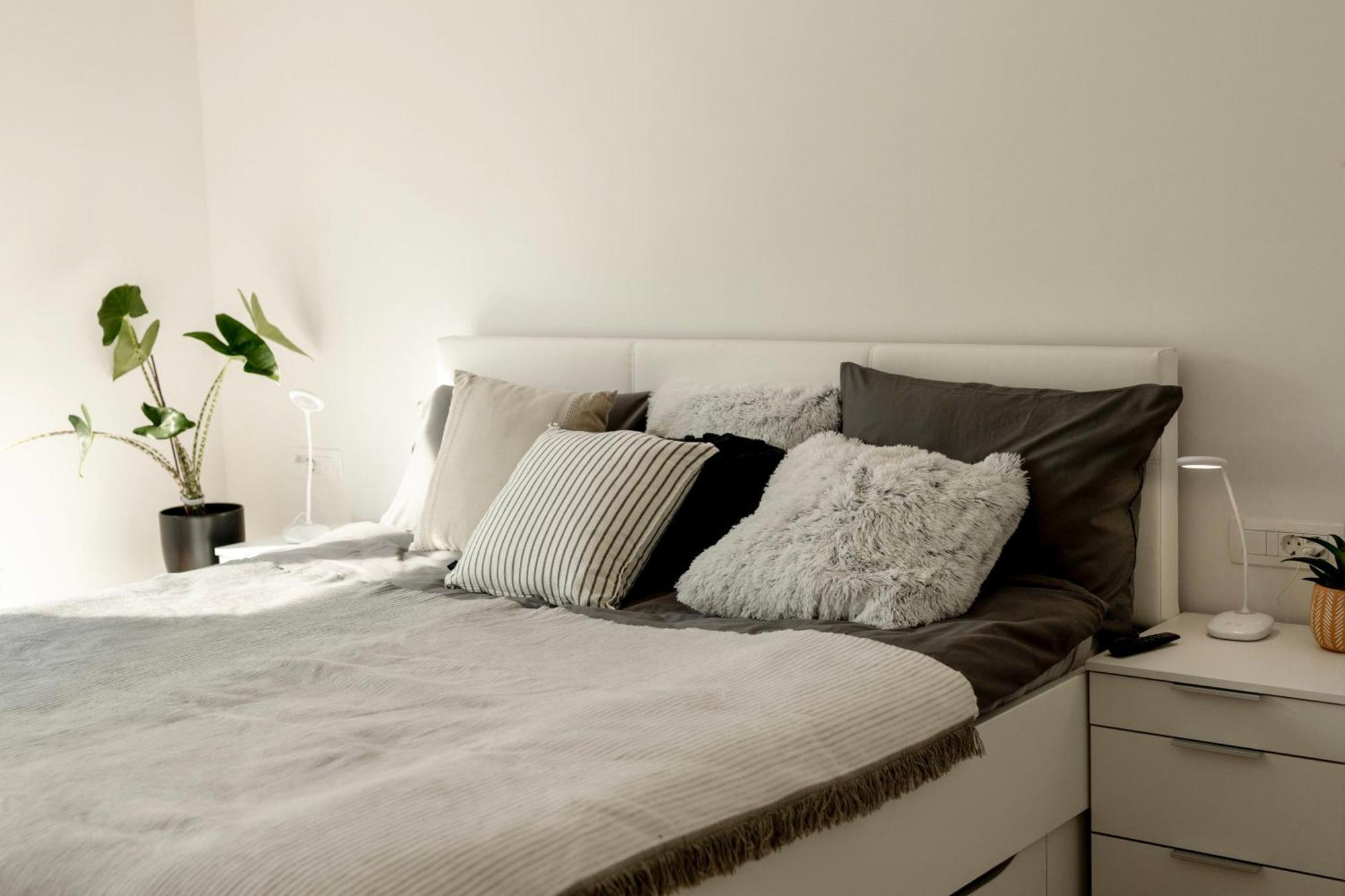 Aura Apartments Жировниця Екстер'єр фото